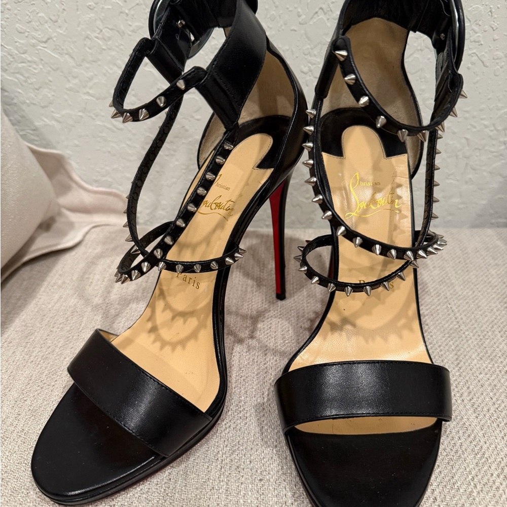 Christian Louboutin 120mm Choca Lux leather sandal heels. Size 39. - Picture 7 of 7